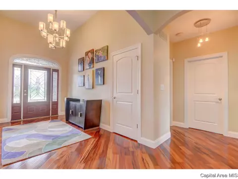 2821 Centennial Dr, Springfield, IL 62711 photo 3