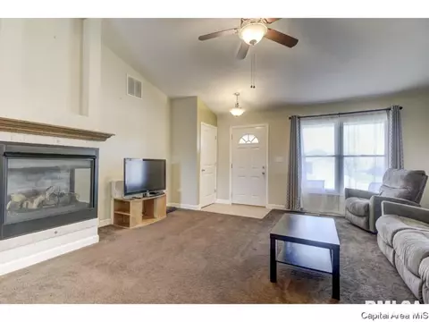 5310 Biltmore Dr, Springfield, IL 62711 photo 3