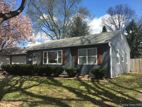 1919 E Hood St, Springfield, IL 62703 photo 3