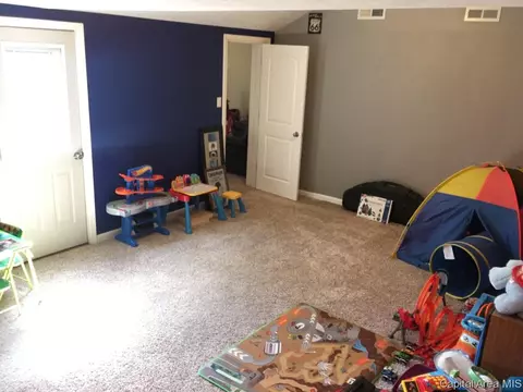 1919 E Hood St, Springfield, IL 62703 photo 7