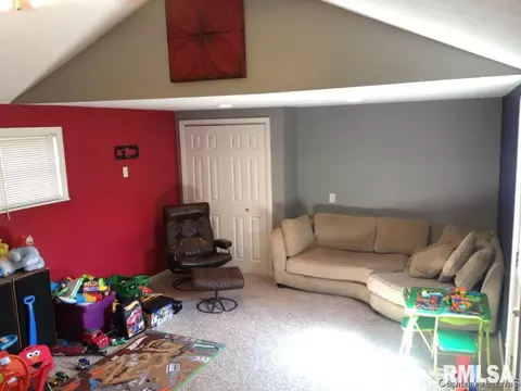 1919 E Hood St, Springfield, IL 62703 photo 8