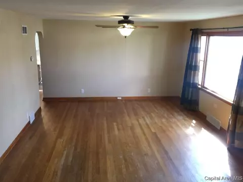 1919 E Hood St, Springfield, IL 62703 photo 12