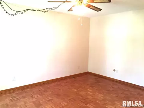 2516 Sutherland Rd, Springfield, IL 62702 photo 12
