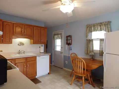 6 Claire Dr, Springfield, IL 62702 photo 3