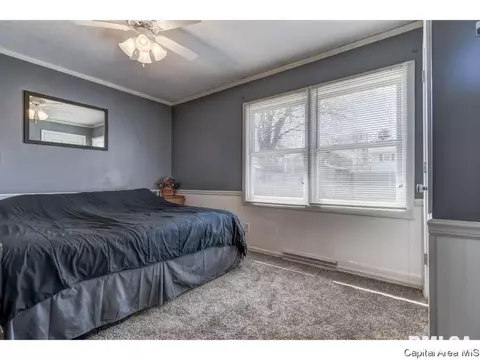 512 E Jackson, Riverton, IL 62561 photo 31