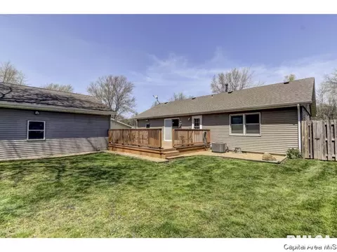 512 E Jackson, Riverton, IL 62561 photo 8