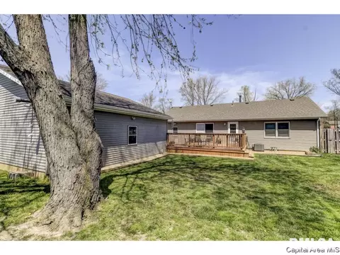 512 E Jackson, Riverton, IL 62561 photo 10