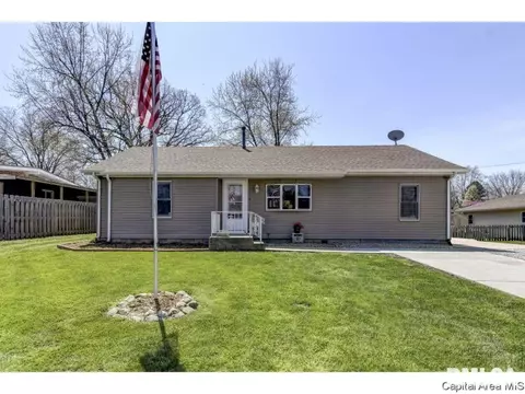 512 E Jackson, Riverton, IL 62561 photo 3