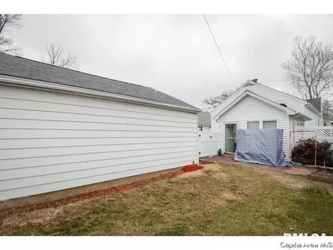 2329 S 9th St, Springfield, IL 62703 photo 22