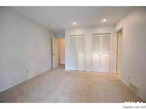 2913 Clifton Dr, Springfield, IL 62704 photo 21
