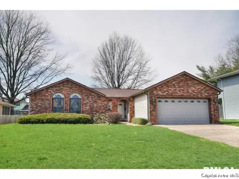 2913 Clifton Dr, Springfield, IL 62704 photo 1
