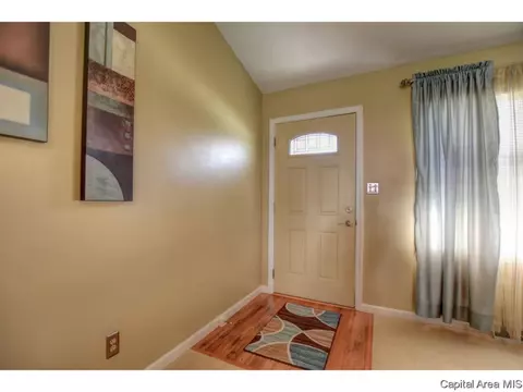 3335 Rawlings Dr, Springfield, IL 62704 photo 6