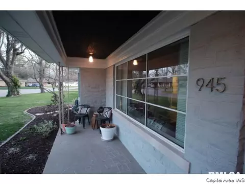 945 Greenview Dr, Springfield, IL 62704 photo 5