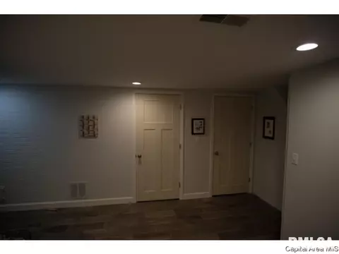 945 Greenview Dr, Springfield, IL 62704 photo 22