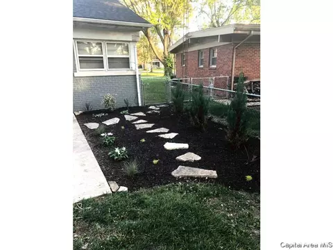 945 Greenview Dr, Springfield, IL 62704 photo 25