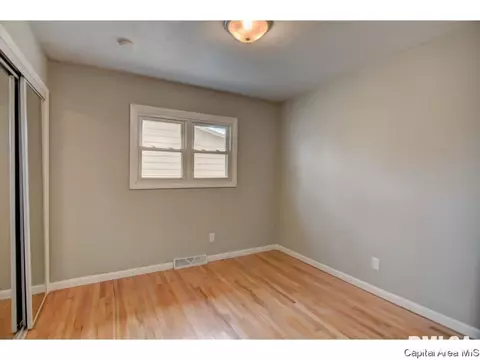 1808 N Wolfe St, Springfield, IL 62702 photo 11