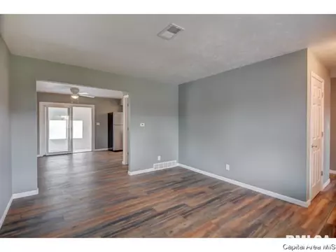1808 N Wolfe St, Springfield, IL 62702 photo 12