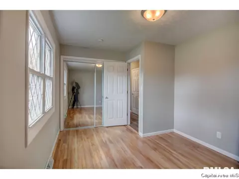 1808 N Wolfe St, Springfield, IL 62702 photo 4