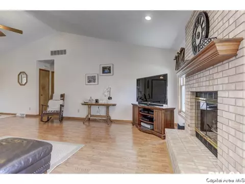 1112 Harmony Ct, Springfield, IL 62703 photo 6