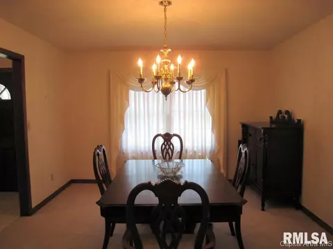 3921 Eagle Wing Rd, Springfield, IL 62711 photo 4