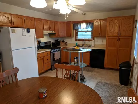 3112 Geneva Ln, Springfield, IL 62707 photo 4