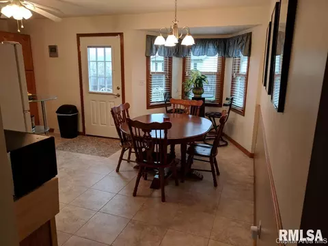 3112 Geneva Ln, Springfield, IL 62707 photo 3