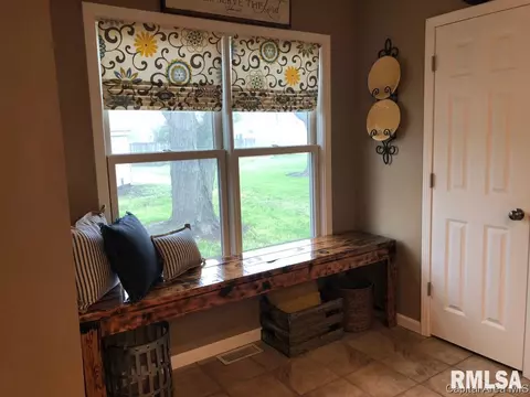 603 N Main St, Athens, IL 62613 photo 7
