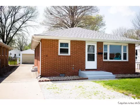 3239 S 6th St, Springfield, IL 62703 photo 2