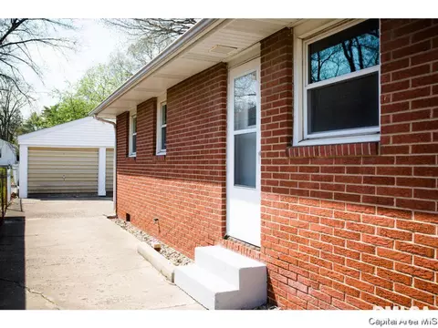 3239 S 6th St, Springfield, IL 62703 photo 14