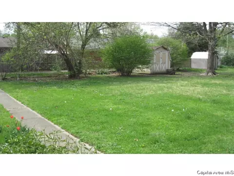2309 S Walnut, Springfield, IL 62704 photo 3