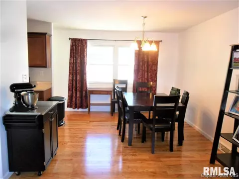 33 Calland Dr, Springfield, IL 62704 photo 4