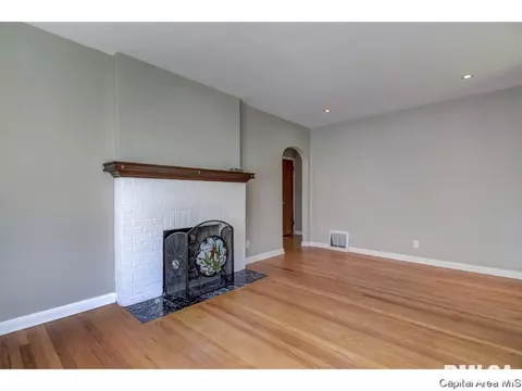 2005 N 6th St, Springfield, IL 62702 photo 5