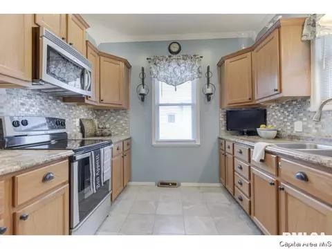 1441 N 3rd St, Springfield, IL 62702 photo 14