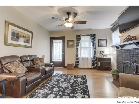 1441 N 3rd St, Springfield, IL 62702 photo 4
