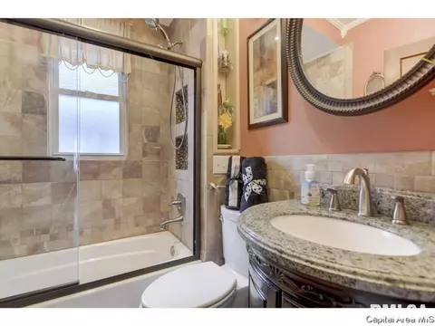 1441 N 3rd St, Springfield, IL 62702 photo 15