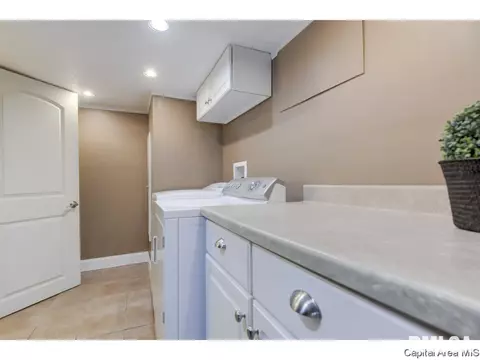 1441 N 3rd St, Springfield, IL 62702 photo 24