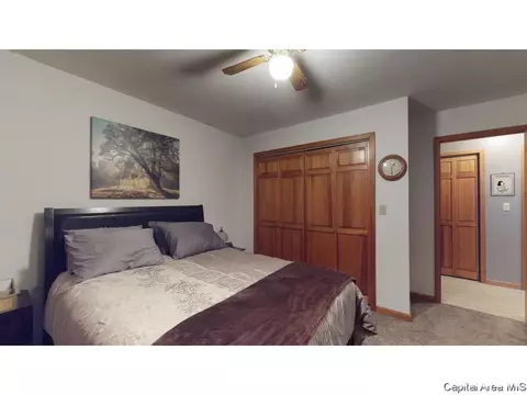 2801 Biscayne Dr, Springfield, IL 62707 photo 9