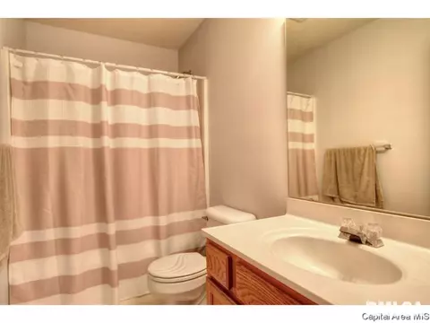2800 Warrior Blvd, Springfield, IL 62712 photo 16