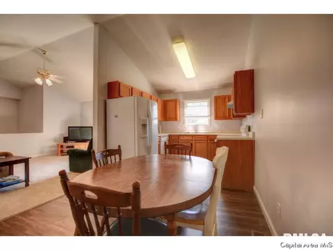 2800 Warrior Blvd, Springfield, IL 62712 photo 7