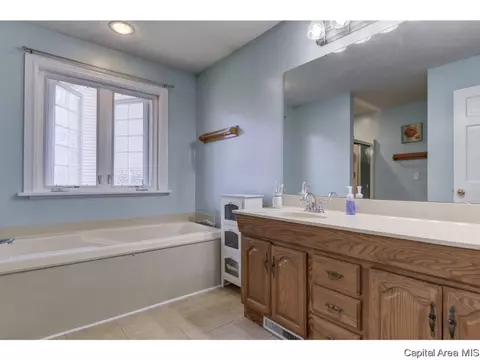 3920 Greenfield, Springfield, IL 62704 photo 24