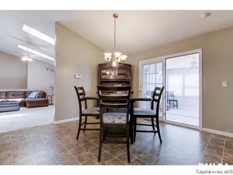 3920 Greenfield, Springfield, IL 62704 photo 11