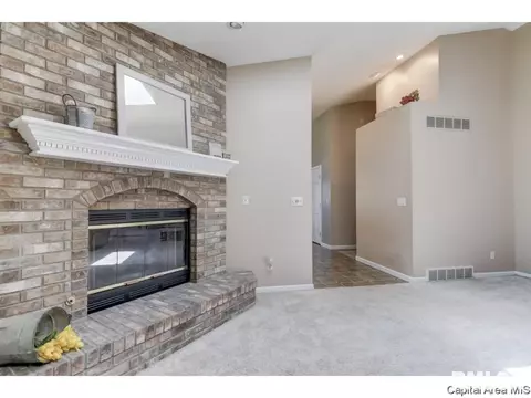 3920 Greenfield, Springfield, IL 62704 photo 7