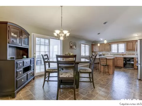 3920 Greenfield, Springfield, IL 62704 photo 8