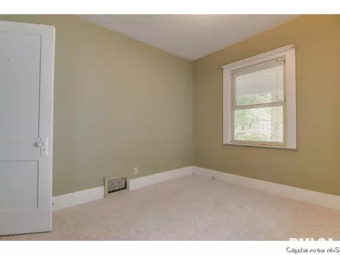 2028 S Pasfield St, Springfield, IL 62704 photo 17