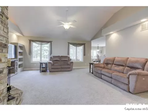 7308 Piper Glen Dr, Springfield, IL 62711 photo 8