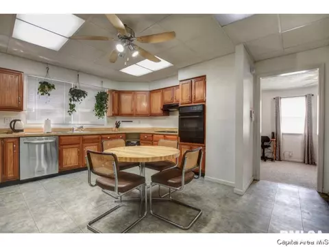 2009 S 5th St, Springfield, IL 62703 photo 13