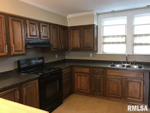 2270 S 10th St, Springfield, IL 62703 photo 6