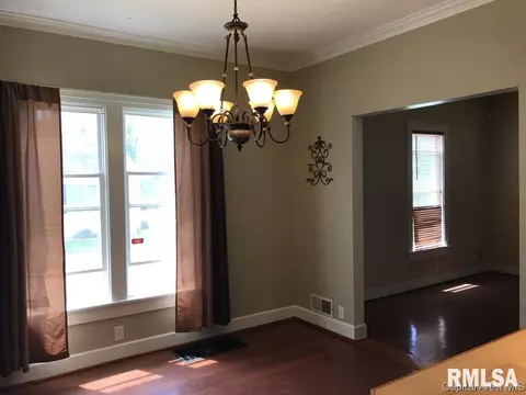 2270 S 10th St, Springfield, IL 62703 photo 9