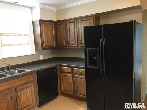2270 S 10th St, Springfield, IL 62703 photo 7