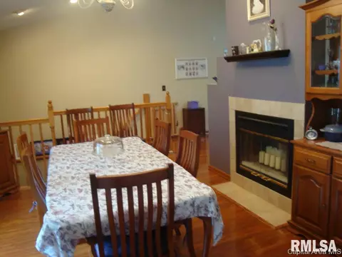 609 Tecumseh Trl, Springfield, IL 62711 photo 7